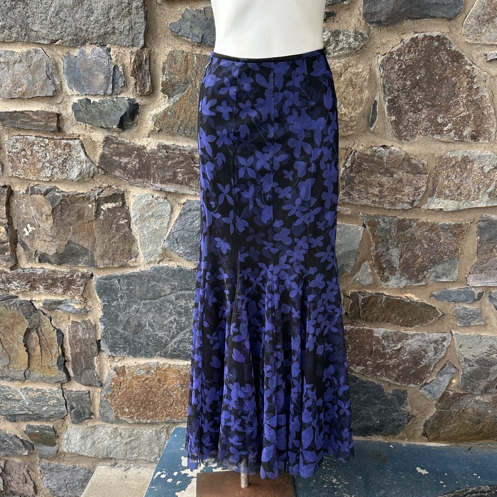 Tadashi Shoji x Neiman Marcus Black & Blue Floral Mesh Mermaid Maxi Skirt size 8 - Picture 2 of 6